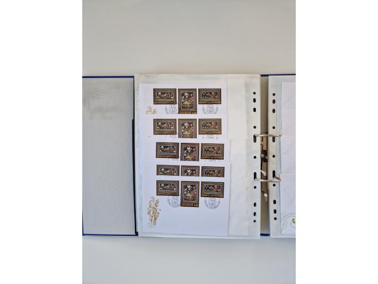 2000/15, postfrische und gestempelte, in den Hauptnummern je überkomplette Sammlung, dabei Marken je einzeln und in Viererblo