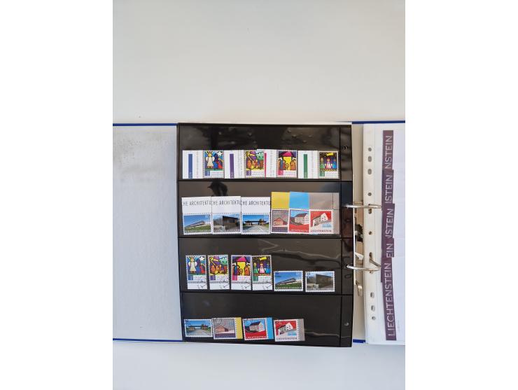 2000/15, postfrische und gestempelte, in den Hauptnummern je überkomplette Sammlung, dabei Marken je einzeln und in Viererblo