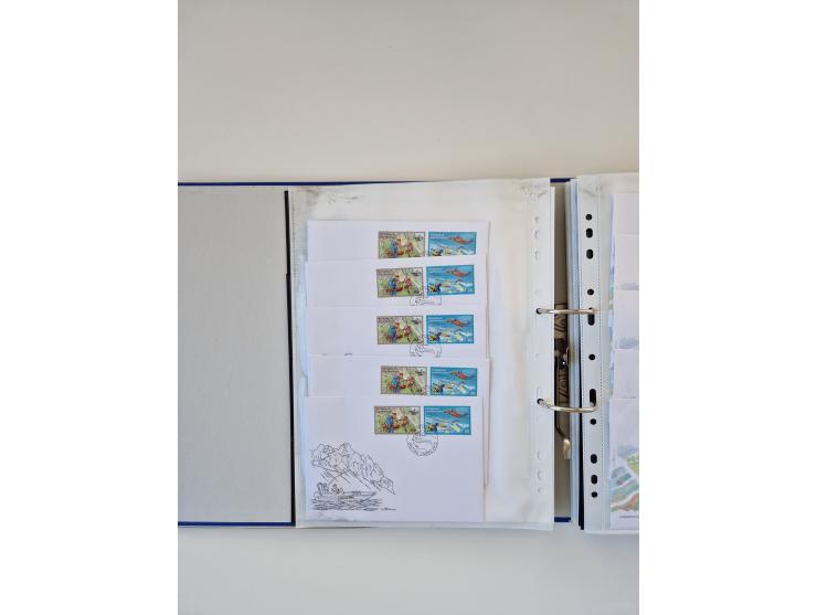 2000/15, postfrische und gestempelte, in den Hauptnummern je überkomplette Sammlung, dabei Marken je einzeln und in Viererblo