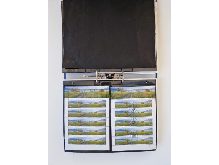 2000/15, postfrische und gestempelte, in den Hauptnummern je überkomplette Sammlung, dabei Marken je einzeln und in Viererblo