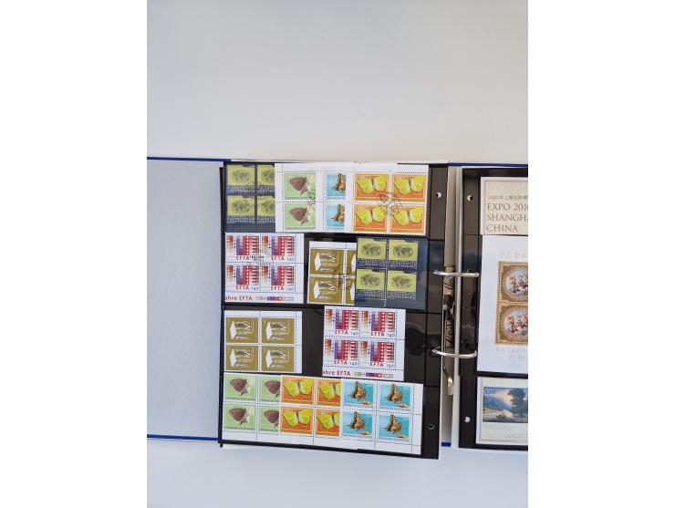2000/15, postfrische und gestempelte, in den Hauptnummern je überkomplette Sammlung, dabei Marken je einzeln und in Viererblo