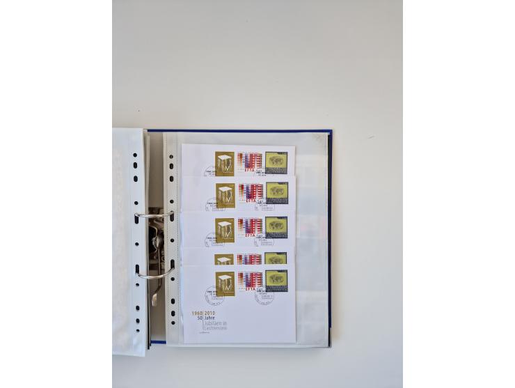 2000/15, postfrische und gestempelte, in den Hauptnummern je überkomplette Sammlung, dabei Marken je einzeln und in Viererblo