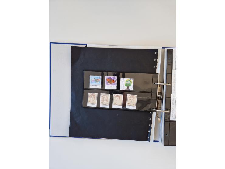 2000/15, postfrische und gestempelte, in den Hauptnummern je überkomplette Sammlung, dabei Marken je einzeln und in Viererblo