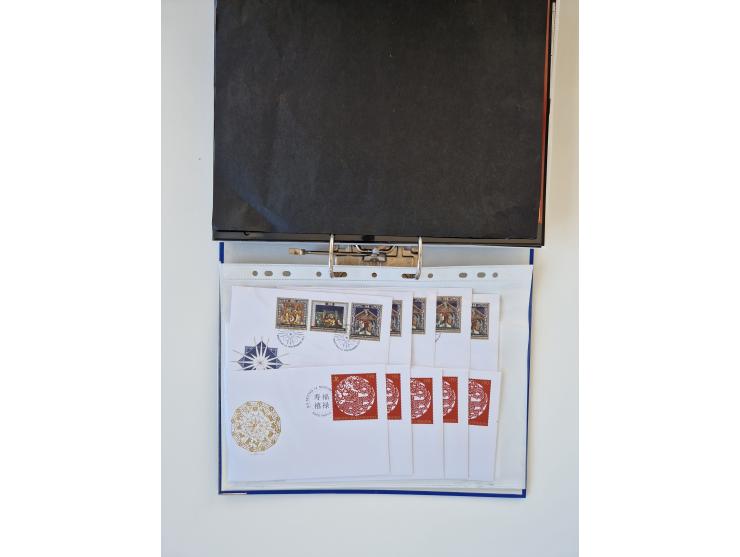 2000/15, postfrische und gestempelte, in den Hauptnummern je überkomplette Sammlung, dabei Marken je einzeln und in Viererblo