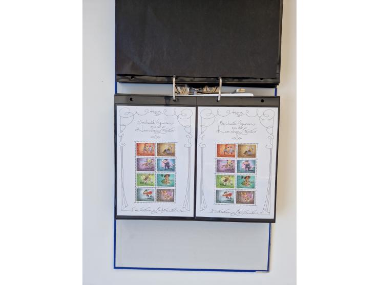 2000/15, postfrische und gestempelte, in den Hauptnummern je überkomplette Sammlung, dabei Marken je einzeln und in Viererblo