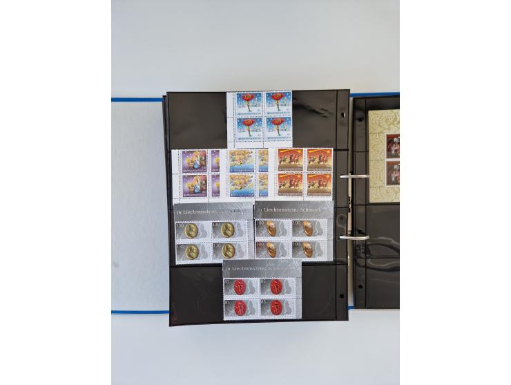 2000/15, postfrische und gestempelte, in den Hauptnummern je überkomplette Sammlung, dabei Marken je einzeln und in Viererblo