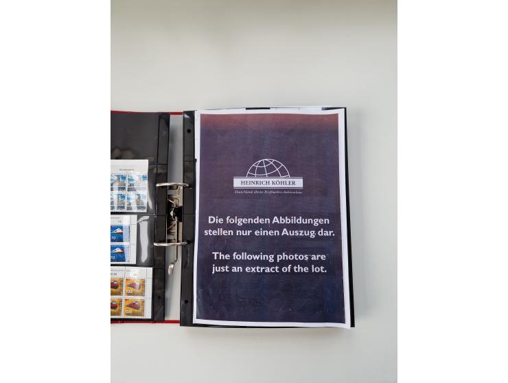 2000/15, postfrische und gestempelte, in den Hauptnummern je überkomplette Sammlung, dabei Marken je einzeln und in Viererblo