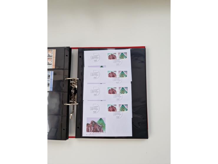 2000/15, postfrische und gestempelte, in den Hauptnummern je überkomplette Sammlung, dabei Marken je einzeln und in Viererblo