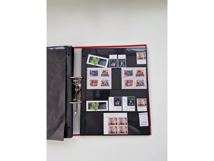 2000/15, postfrische und gestempelte, in den Hauptnummern je überkomplette Sammlung, dabei Marken je einzeln und in Viererblo