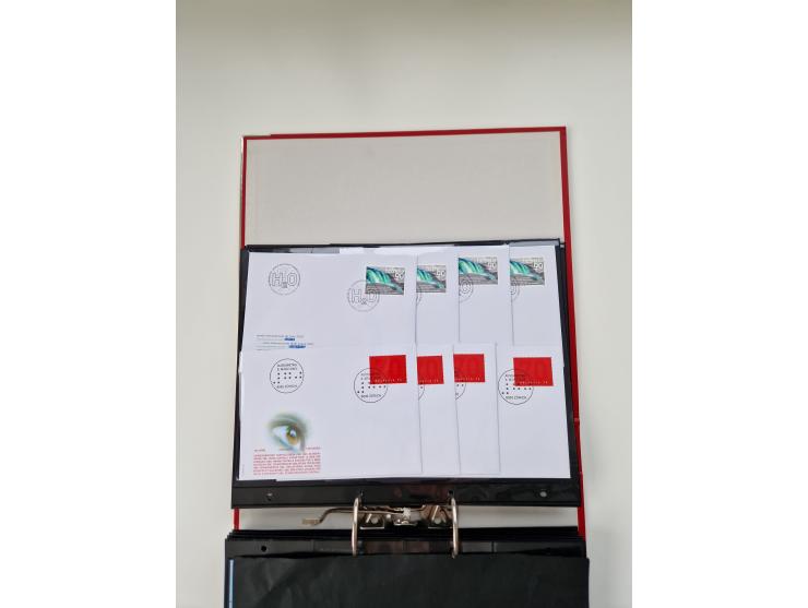 2000/15, postfrische und gestempelte, in den Hauptnummern je überkomplette Sammlung, dabei Marken je einzeln und in Viererblo