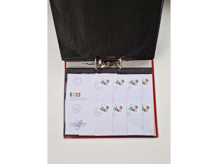 2000/15, postfrische und gestempelte, in den Hauptnummern je überkomplette Sammlung, dabei Marken je einzeln und in Viererblo