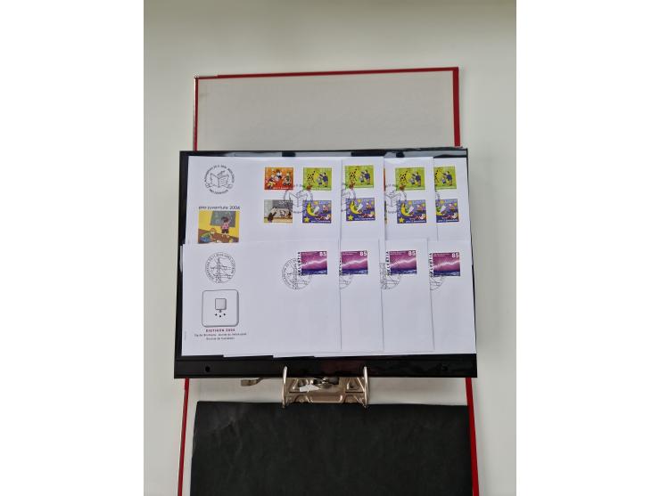 2000/15, postfrische und gestempelte, in den Hauptnummern je überkomplette Sammlung, dabei Marken je einzeln und in Viererblo