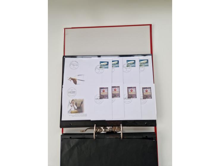 2000/15, postfrische und gestempelte, in den Hauptnummern je überkomplette Sammlung, dabei Marken je einzeln und in Viererblo