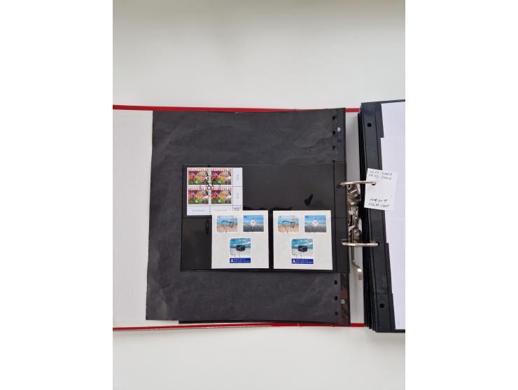 2000/15, postfrische und gestempelte, in den Hauptnummern je überkomplette Sammlung, dabei Marken je einzeln und in Viererblo