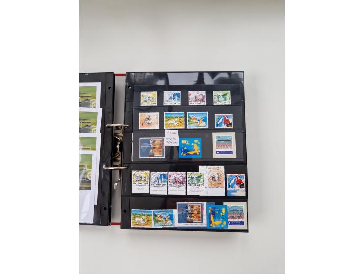 2000/15, postfrische und gestempelte, in den Hauptnummern je überkomplette Sammlung, dabei Marken je einzeln und in Viererblo