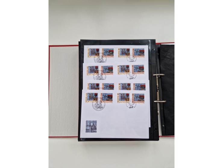 2000/15, postfrische und gestempelte, in den Hauptnummern je überkomplette Sammlung, dabei Marken je einzeln und in Viererblo