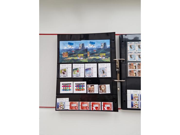 2000/15, postfrische und gestempelte, in den Hauptnummern je überkomplette Sammlung, dabei Marken je einzeln und in Viererblo