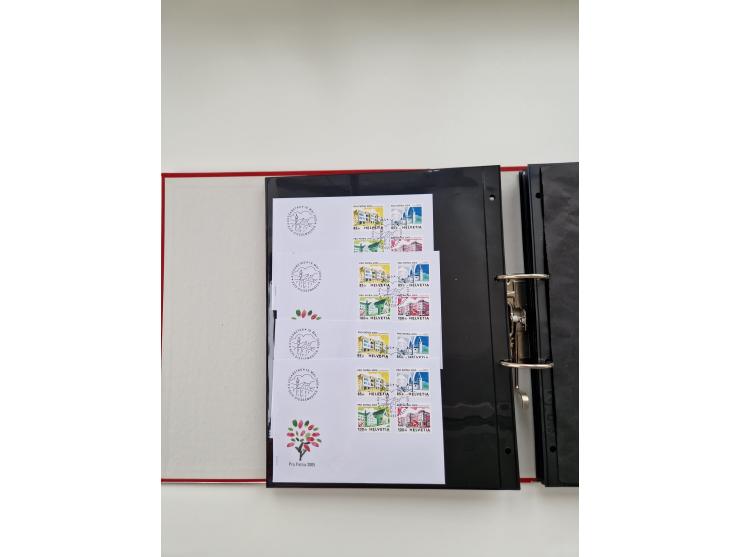 2000/15, postfrische und gestempelte, in den Hauptnummern je überkomplette Sammlung, dabei Marken je einzeln und in Viererblo