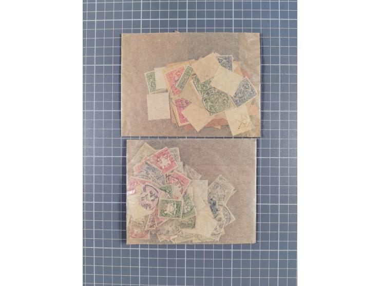 1850-1918, Partie in Tüten und Steckkarten ab Kreuzer Ausgabe, dabei 1 Kr. rosa im Paar vom rechten Rand auf Kabinettbriefstü