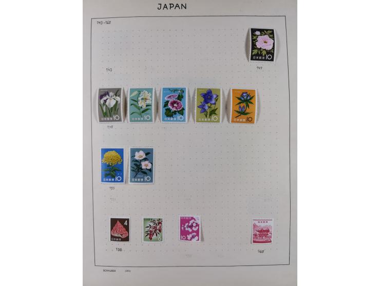 1872/1966, Collection on album leaves, few nice classic cancellations, air mails, national park and later issues unused. Addi