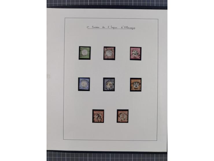 1870, gestempelte Sammlung mit über 110 Marken, spezialisiert mit Farben, Plattenfehlern und weiteren Besonderheiten, dabei M