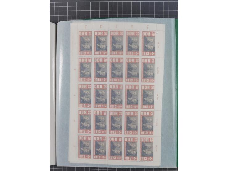 1946/63, 32 meist postfrische Bogen, dabei Allii. Besetzung Mi.-Nr. &nbsp;911 DZ F und 918 DZ F, sowie DDR