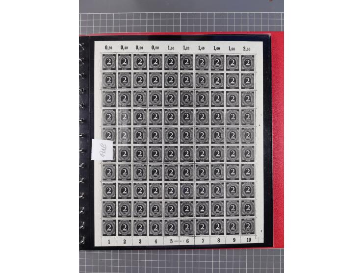 1946/63, 32 meist postfrische Bogen, dabei Allii. Besetzung Mi.-Nr. &nbsp;911 DZ F und 918 DZ F, sowie DDR