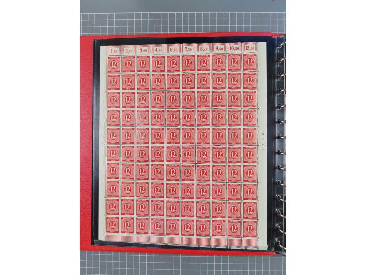 1946/63, 32 meist postfrische Bogen, dabei Allii. Besetzung Mi.-Nr. &nbsp;911 DZ F und 918 DZ F, sowie DDR