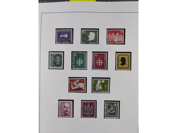 1948/2010, in den Hauptnummern augenscheinlich zwei komplette gestempelte Sammlungen Berlin 1948-90 inkl. Bl. 1, einer mit FA