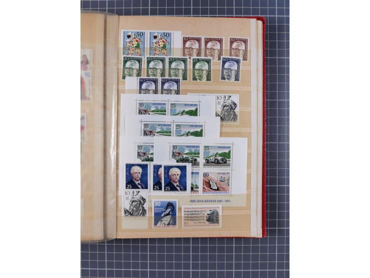 1920/57 (ca.), meist ungebrauchte Dublettenpartie, dabei u.a. bessere Werte und komplette Sätze, Mi.-Nr. 238I ungebraucht (23