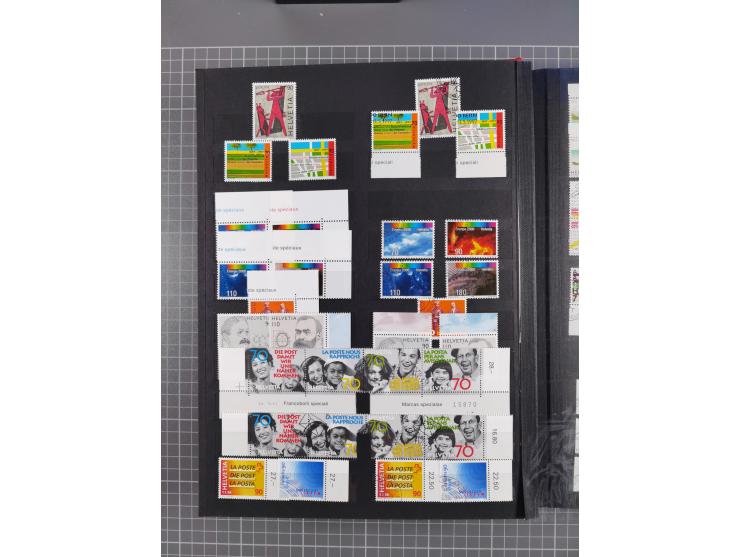 1978/2017, in den Hauptnummern je postfrische und gestempelte komplette Sammlung, Frankaturwert ca. 1600 CHF, in drei Alben