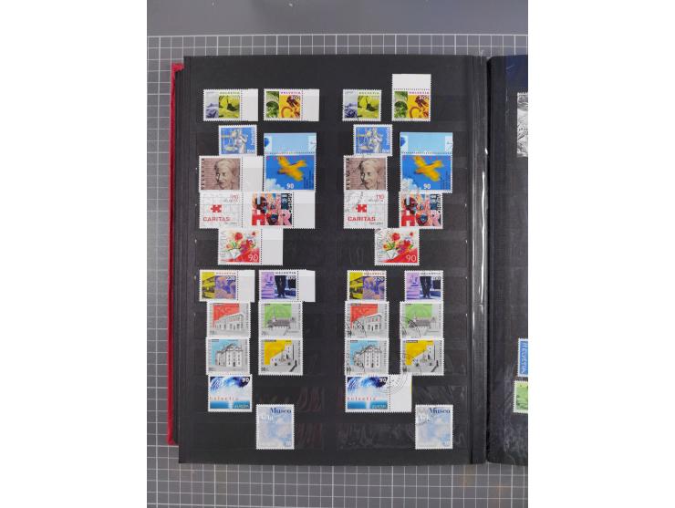 1978/2017, in den Hauptnummern je postfrische und gestempelte komplette Sammlung, Frankaturwert ca. 1600 CHF, in drei Alben