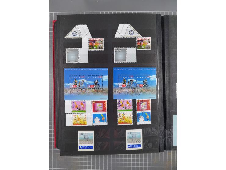 1978/2017, in den Hauptnummern je postfrische und gestempelte komplette Sammlung, Frankaturwert ca. 1600 CHF, in drei Alben