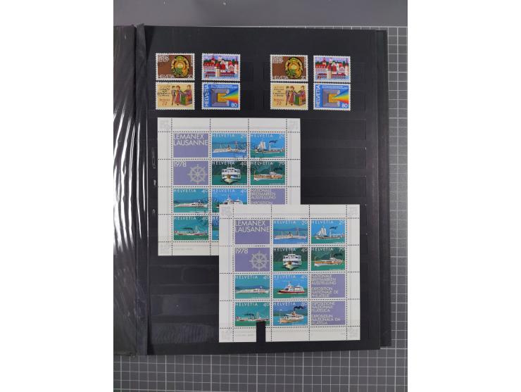 1978/2017, in den Hauptnummern je postfrische und gestempelte komplette Sammlung, Frankaturwert ca. 1600 CHF, in drei Alben
