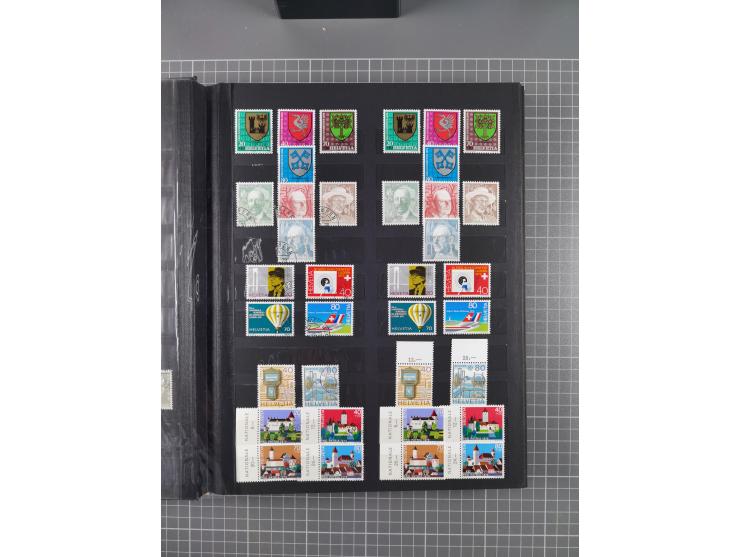 1978/2017, in den Hauptnummern je postfrische und gestempelte komplette Sammlung, Frankaturwert ca. 1600 CHF, in drei Alben