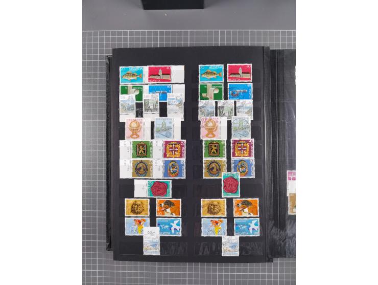 1978/2017, in den Hauptnummern je postfrische und gestempelte komplette Sammlung, Frankaturwert ca. 1600 CHF, in drei Alben