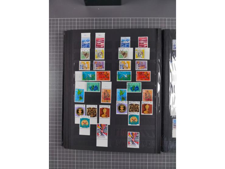 1978/2017, in den Hauptnummern je postfrische und gestempelte komplette Sammlung, Frankaturwert ca. 1600 CHF, in drei Alben