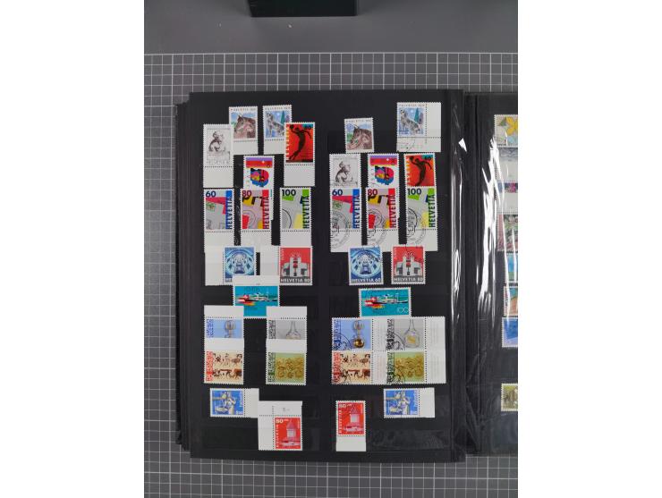 1978/2017, in den Hauptnummern je postfrische und gestempelte komplette Sammlung, Frankaturwert ca. 1600 CHF, in drei Alben