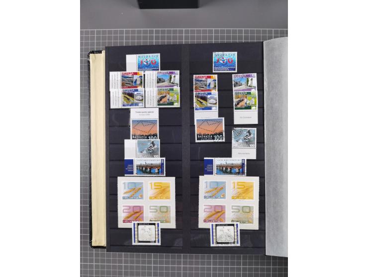 1978/2017, in den Hauptnummern je postfrische und gestempelte komplette Sammlung, Frankaturwert ca. 1600 CHF, in drei Alben