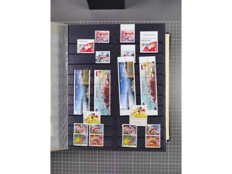 1978/2017, in den Hauptnummern je postfrische und gestempelte komplette Sammlung, Frankaturwert ca. 1600 CHF, in drei Alben