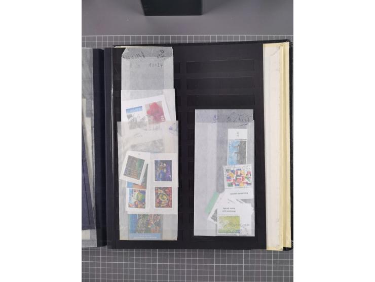 1978/2017, in den Hauptnummern je postfrische und gestempelte komplette Sammlung, Frankaturwert ca. 1600 CHF, in drei Alben