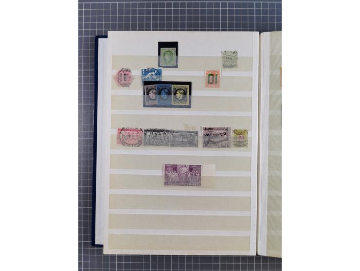 1880/1940 (ca.), interessante Partie in 6 Steckbüchern, dabei u.a. Kolonien sowie schöner Teil Infla mit vielen guten signier