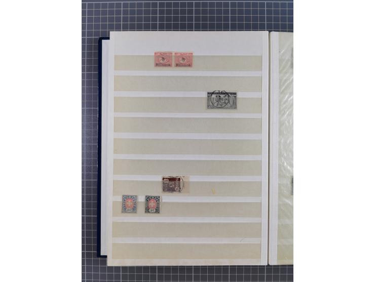 1880/1940 (ca.), interessante Partie in 6 Steckbüchern, dabei u.a. Kolonien sowie schöner Teil Infla mit vielen guten signier