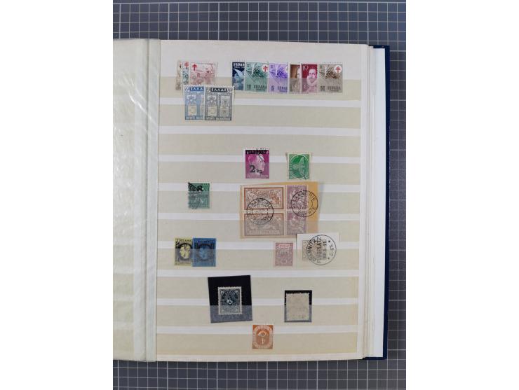 1880/1940 (ca.), interessante Partie in 6 Steckbüchern, dabei u.a. Kolonien sowie schöner Teil Infla mit vielen guten signier