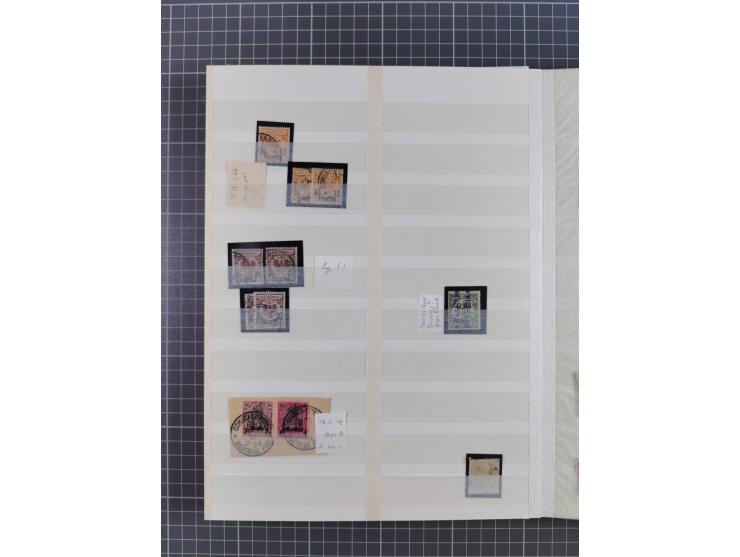 1880/1940 (ca.), interessante Partie in 6 Steckbüchern, dabei u.a. Kolonien sowie schöner Teil Infla mit vielen guten signier