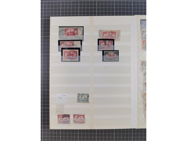 1880/1940 (ca.), interessante Partie in 6 Steckbüchern, dabei u.a. Kolonien sowie schöner Teil Infla mit vielen guten signier