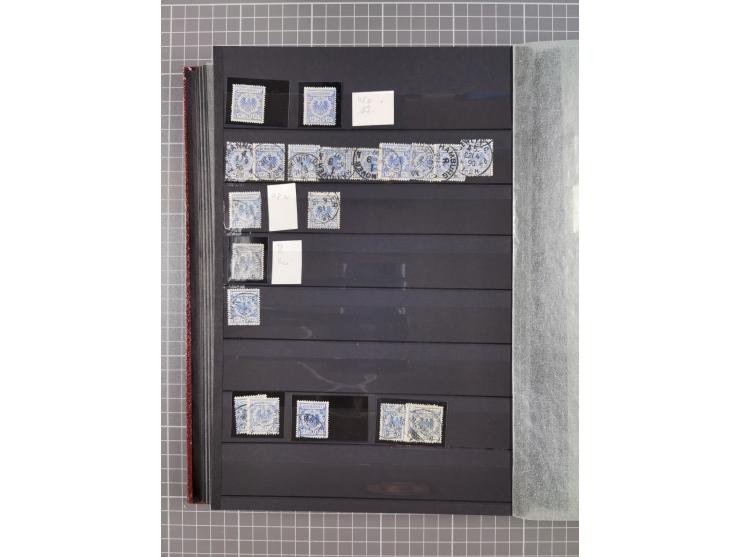 1880/1940 (ca.), interessante Partie in 6 Steckbüchern, dabei u.a. Kolonien sowie schöner Teil Infla mit vielen guten signier