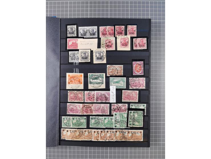 1880/1940 (ca.), interessante Partie in 6 Steckbüchern, dabei u.a. Kolonien sowie schöner Teil Infla mit vielen guten signier