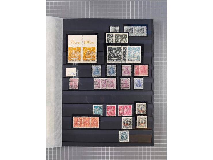 1880/1940 (ca.), interessante Partie in 6 Steckbüchern, dabei u.a. Kolonien sowie schöner Teil Infla mit vielen guten signier