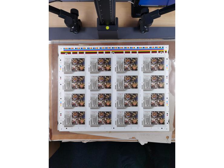 2000/20, 11 mint never hinged large printing panes or special souvenir sheets, each limited to only 200–5000 pieces, incl. e.